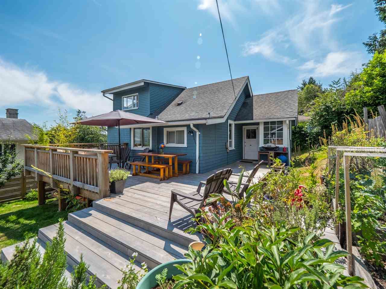 I have sold a property at 633 BEACH AVE in Gibsons

